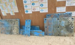 Removal of UHMW-PE pad for fender